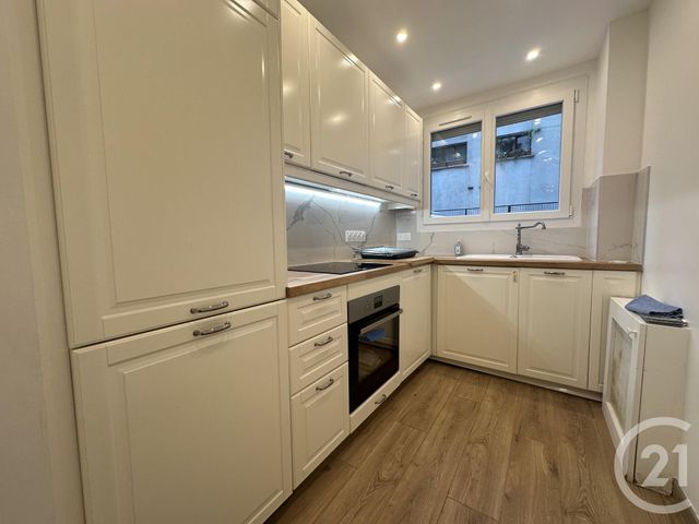 Appartement F3 à louer - 3 pièces - 74.34 m2 - PARIS - 75016 - ILE-DE-FRANCE - Century 21 Victor Hugo - Trocadéro