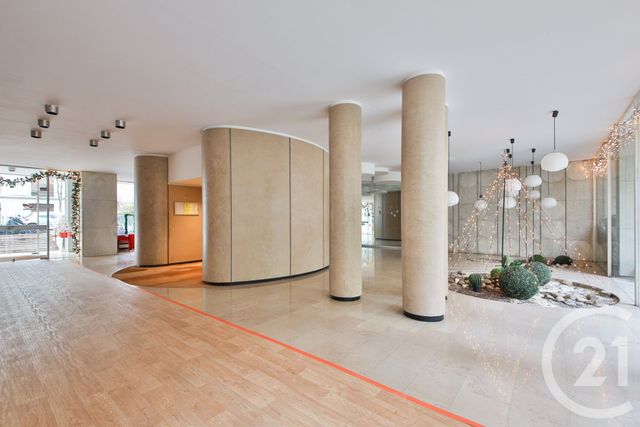 Appartement Studio à vendre - 1 pièce - 26.8 m2 - PARIS - 75016 - ILE-DE-FRANCE - Century 21 Victor Hugo - Trocadéro