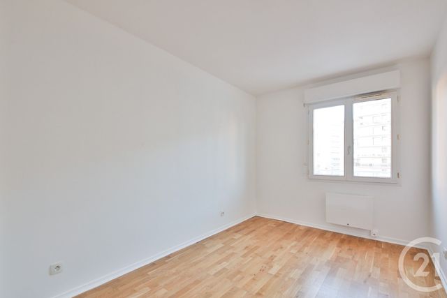 Appartement F4 à vendre - 4 pièces - 98.3 m2 - PARIS - 75013 - ILE-DE-FRANCE - Century 21 Victor Hugo - Trocadéro