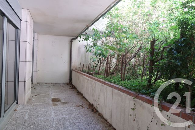 Appartement F3 à louer - 3 pièces - 74.0 m2 - PARIS - 75009 - ILE-DE-FRANCE - Century 21 Victor Hugo - Trocadéro