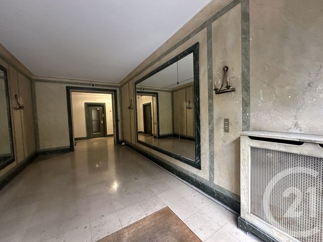 Appartement F2 à louer - 2 pièces - 40.3 m2 - PARIS - 75016 - ILE-DE-FRANCE - Century 21 Victor Hugo - Trocadéro