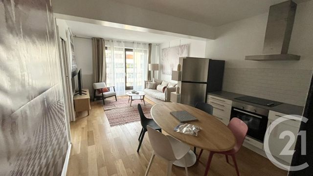 Appartement F2 à louer - 2 pièces - 43.87 m2 - PARIS - 75016 - ILE-DE-FRANCE - Century 21 Victor Hugo - Trocadéro