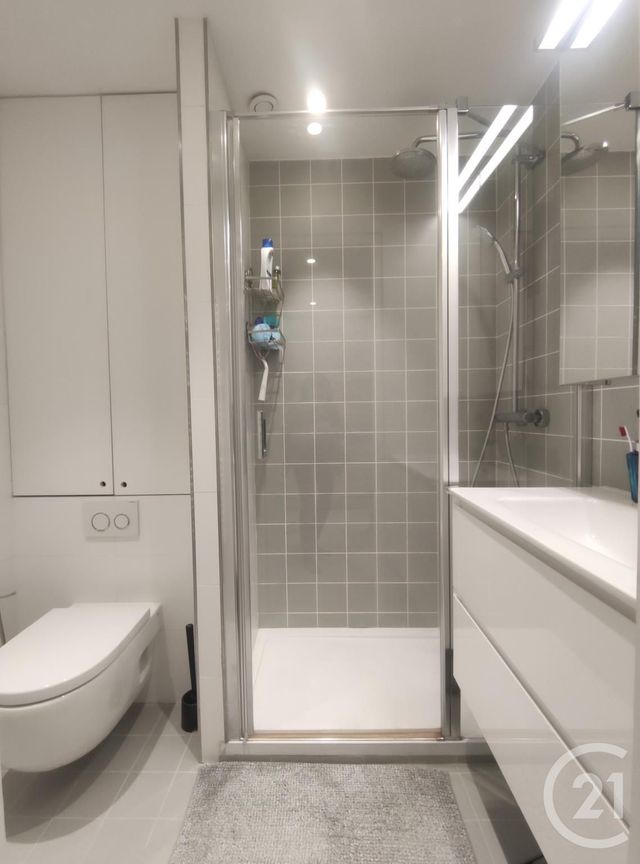 Appartement F1 à louer - 1 pièce - 27.38 m2 - PARIS - 75013 - ILE-DE-FRANCE - Century 21 Victor Hugo - Trocadéro