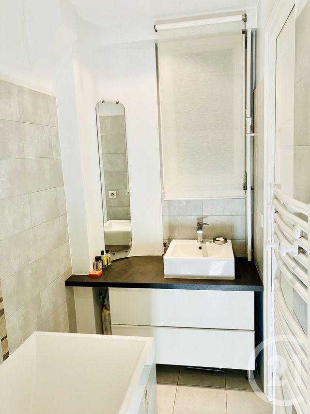 Appartement F3 à louer - 3 pièces - 59.65 m2 - PARIS - 75015 - ILE-DE-FRANCE - Century 21 Victor Hugo - Trocadéro