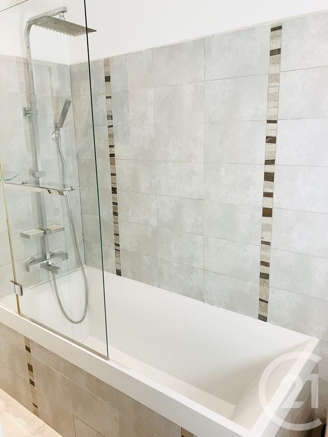 Appartement F3 à louer - 3 pièces - 59.65 m2 - PARIS - 75015 - ILE-DE-FRANCE - Century 21 Victor Hugo - Trocadéro