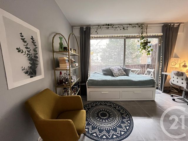 Appartement F1 à vendre - 1 pièce - 23.6 m2 - PARIS - 75009 - ILE-DE-FRANCE - Century 21 Victor Hugo - Trocadéro