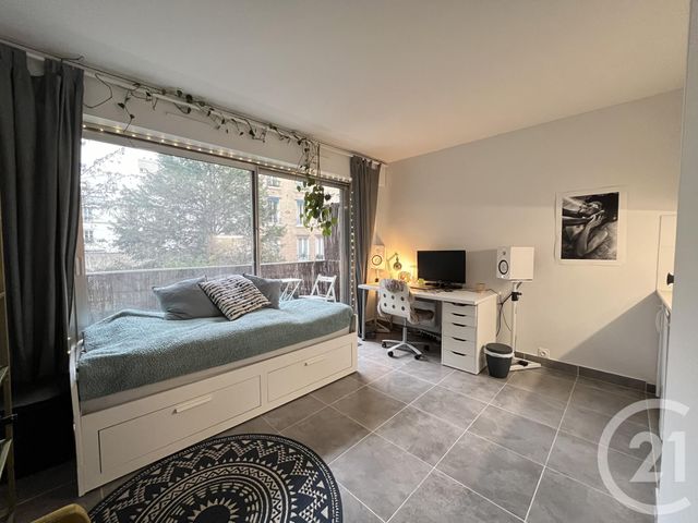 Appartement F1 à vendre - 1 pièce - 23.6 m2 - PARIS - 75009 - ILE-DE-FRANCE - Century 21 Victor Hugo - Trocadéro