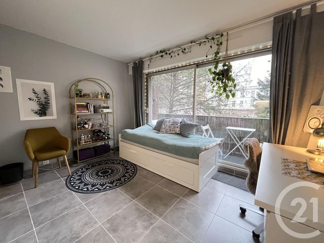 Appartement F1 à vendre PARIS