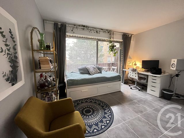 Appartement F1 à vendre - 1 pièce - 23.6 m2 - PARIS - 75009 - ILE-DE-FRANCE - Century 21 Victor Hugo - Trocadéro