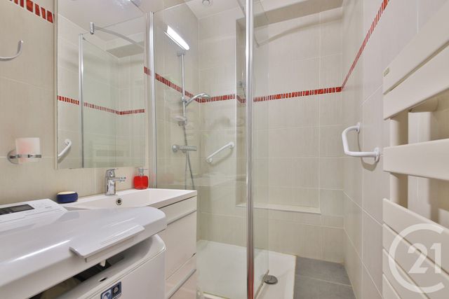 Appartement F4 à vendre - 4 pièces - 69.68 m2 - PARIS - 75016 - ILE-DE-FRANCE - Century 21 Victor Hugo - Trocadéro