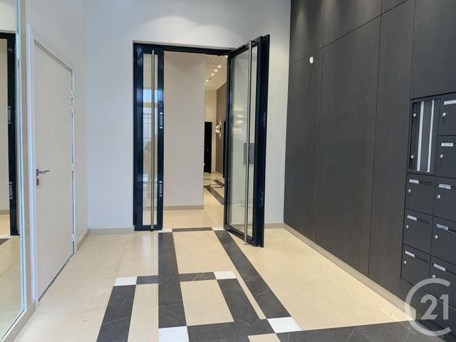 Appartement F3 à louer - 3 pièces - 58.2 m2 - ST OUEN - 93 - ILE-DE-FRANCE - Century 21 Victor Hugo - Trocadéro