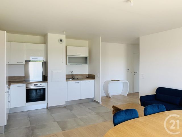 Appartement F3 à louer - 3 pièces - 58.2 m2 - ST OUEN - 93 - ILE-DE-FRANCE - Century 21 Victor Hugo - Trocadéro