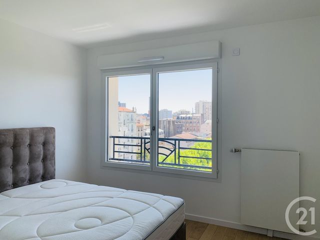 Appartement F3 à louer - 3 pièces - 58.2 m2 - ST OUEN - 93 - ILE-DE-FRANCE - Century 21 Victor Hugo - Trocadéro