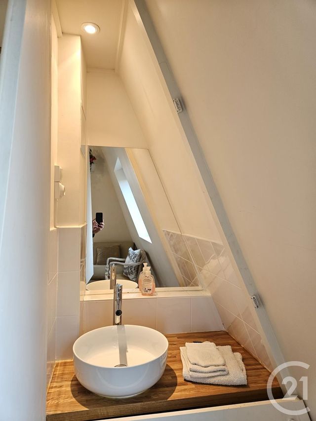 Appartement F3 à louer - 3 pièces - 78.51 m2 - PARIS - 75015 - ILE-DE-FRANCE - Century 21 Victor Hugo - Trocadéro