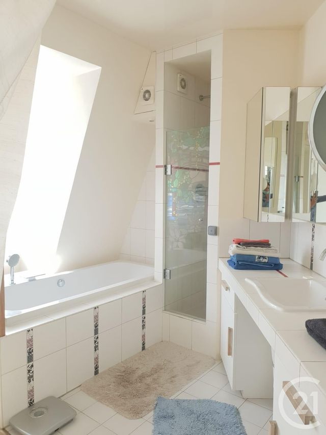 Appartement F3 à louer - 3 pièces - 78.51 m2 - PARIS - 75015 - ILE-DE-FRANCE - Century 21 Victor Hugo - Trocadéro