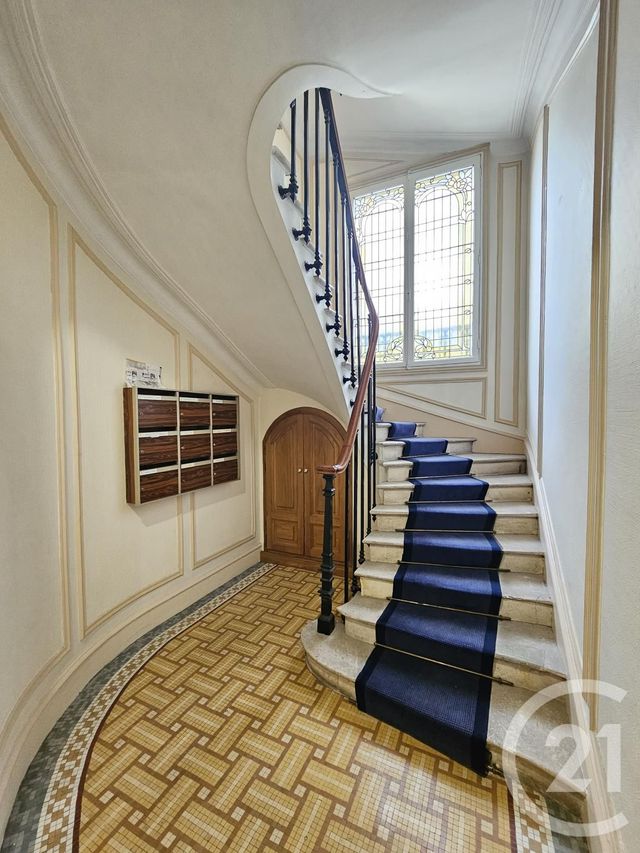 Appartement F3 à louer - 3 pièces - 78.51 m2 - PARIS - 75015 - ILE-DE-FRANCE - Century 21 Victor Hugo - Trocadéro