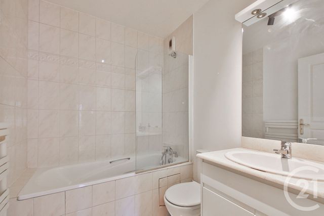 Appartement Studio à vendre - 1 pièce - 32.05 m2 - PARIS - 75016 - ILE-DE-FRANCE - Century 21 Victor Hugo - Trocadéro