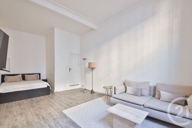 Appartement Studio à vendre - 1 pièce - 43.87 m2 - PARIS - 75016 - ILE-DE-FRANCE - Century 21 Victor Hugo - Trocadéro