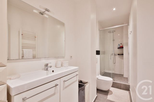 Appartement Studio à vendre - 1 pièce - 43.87 m2 - PARIS - 75016 - ILE-DE-FRANCE - Century 21 Victor Hugo - Trocadéro