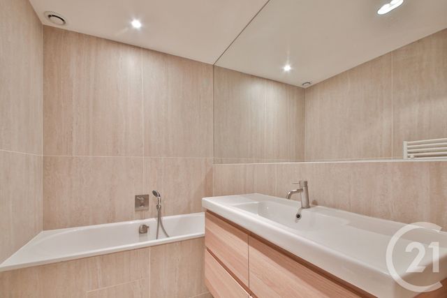 Appartement F4 à louer - 4 pièces - 159.11 m2 - PARIS - 75017 - ILE-DE-FRANCE - Century 21 Victor Hugo - Trocadéro