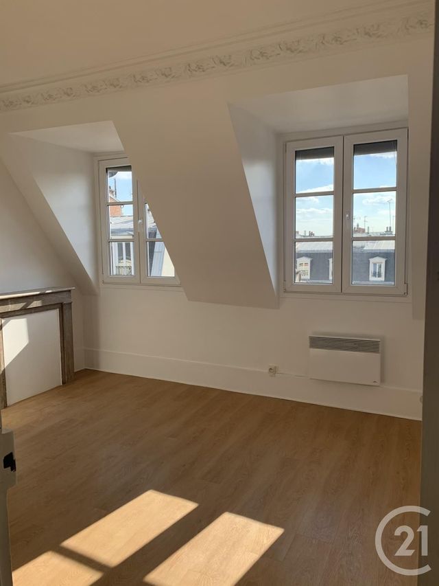 Appartement F2 à vendre - 2 pièces - 25.51 m2 - PARIS - 75017 - ILE-DE-FRANCE - Century 21 Victor Hugo - Trocadéro