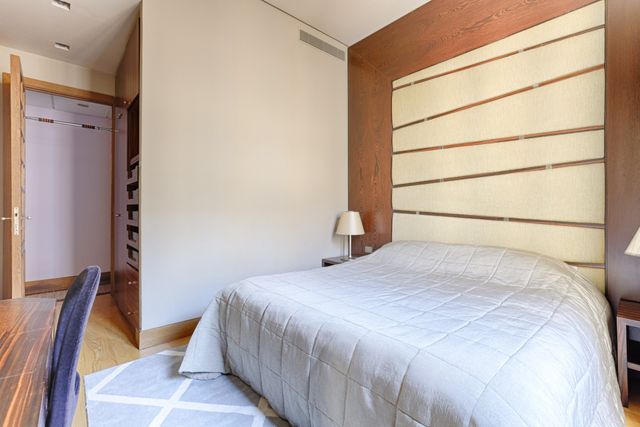 Appartement à vendre - 7 pièces - 296.15 m2 - PARIS - 75116 - ILE-DE-FRANCE - Century 21 Victor Hugo - Trocadéro