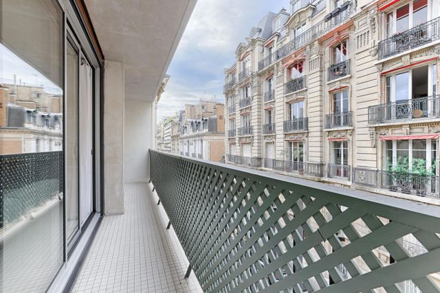Appartement F5 à louer - 5 pièces - 101.33 m2 - PARIS - 75016 - ILE-DE-FRANCE - Century 21 Victor Hugo - Trocadéro