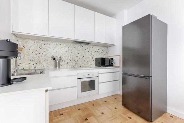 Appartement F5 à louer - 5 pièces - 101.33 m2 - PARIS - 75016 - ILE-DE-FRANCE - Century 21 Victor Hugo - Trocadéro