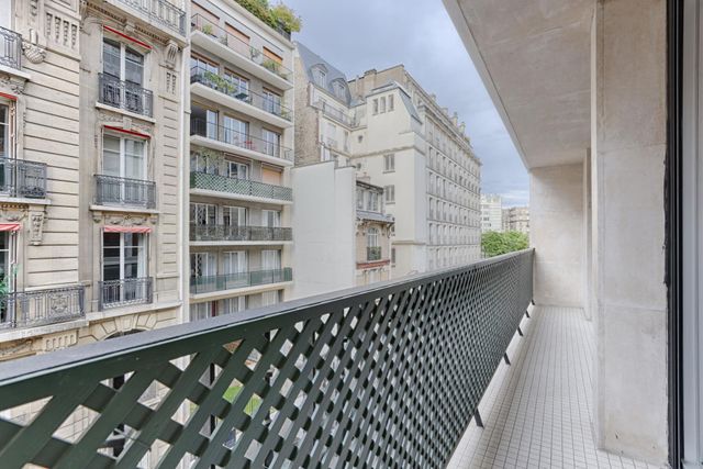 Appartement F5 à louer - 5 pièces - 101.33 m2 - PARIS - 75016 - ILE-DE-FRANCE - Century 21 Victor Hugo - Trocadéro