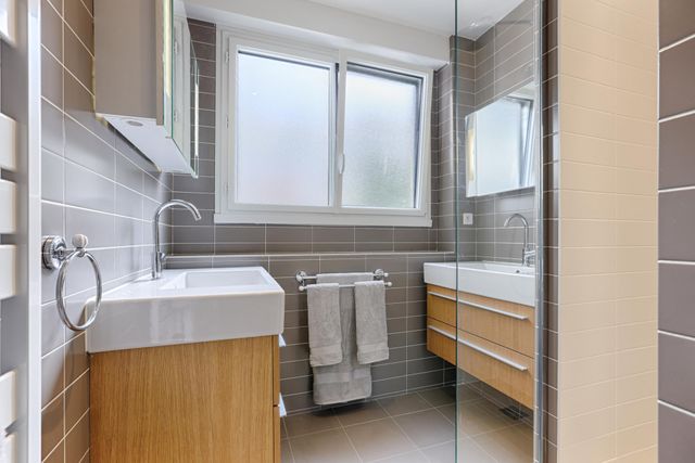 Appartement F5 à louer - 5 pièces - 101.33 m2 - PARIS - 75016 - ILE-DE-FRANCE - Century 21 Victor Hugo - Trocadéro