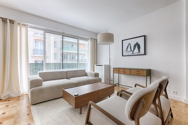 Appartement F5 à louer - 5 pièces - 101.33 m2 - PARIS - 75016 - ILE-DE-FRANCE - Century 21 Victor Hugo - Trocadéro