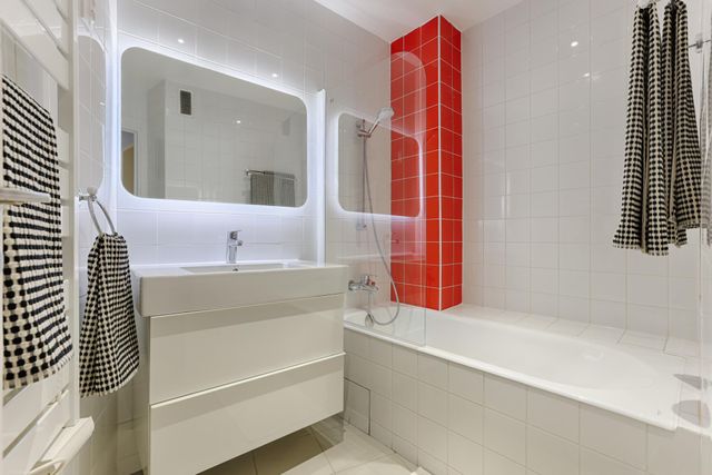 Appartement F5 à louer - 5 pièces - 101.33 m2 - PARIS - 75016 - ILE-DE-FRANCE - Century 21 Victor Hugo - Trocadéro