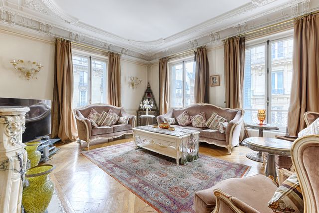 Appartement F6 à vendre - 6 pièces - 199.6 m2 - PARIS - 75116 - ILE-DE-FRANCE - Century 21 Victor Hugo - Trocadéro
