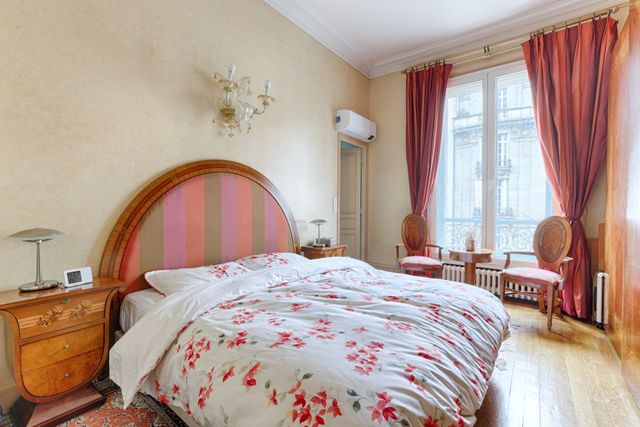 Appartement F6 à vendre - 6 pièces - 199.6 m2 - PARIS - 75116 - ILE-DE-FRANCE - Century 21 Victor Hugo - Trocadéro