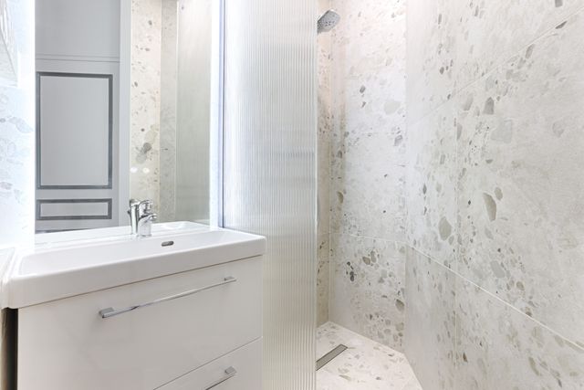 Appartement F3 à louer - 3 pièces - 76.42 m2 - PARIS - 75016 - ILE-DE-FRANCE - Century 21 Victor Hugo - Trocadéro