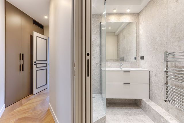 Appartement F3 à louer - 3 pièces - 76.42 m2 - PARIS - 75016 - ILE-DE-FRANCE - Century 21 Victor Hugo - Trocadéro