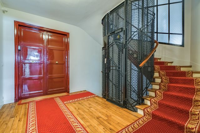 Appartement F5 à vendre - 5 pièces - 126.0 m2 - NEUILLY SUR SEINE - 92 - ILE-DE-FRANCE - Century 21 Victor Hugo - Trocadéro