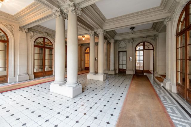 Appartement F6 à louer - 6 pièces - 191.78 m2 - PARIS - 75016 - ILE-DE-FRANCE - Century 21 Victor Hugo - Trocadéro