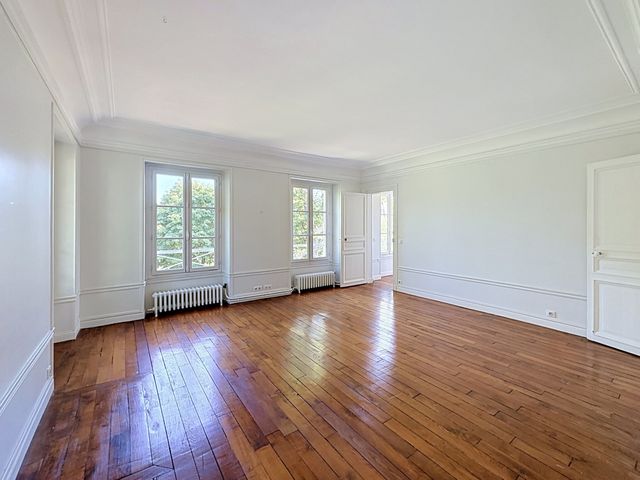 maison à vendre - 12 pièces - 365.27 m2 - LE VESINET - 78 - ILE-DE-FRANCE - Century 21 Victor Hugo - Trocadéro