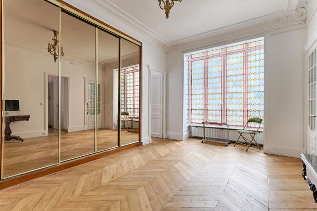 Appartement F5 à louer - 5 pièces - 117.33 m2 - PARIS - 75017 - ILE-DE-FRANCE - Century 21 Victor Hugo - Trocadéro