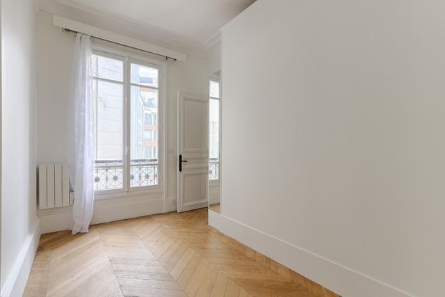 Appartement F5 à louer - 5 pièces - 117.33 m2 - PARIS - 75017 - ILE-DE-FRANCE - Century 21 Victor Hugo - Trocadéro