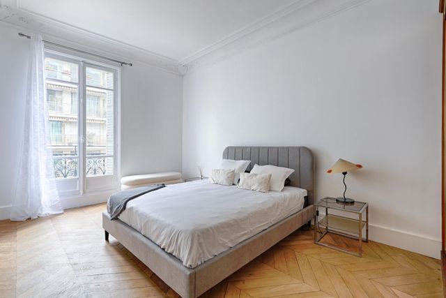 Appartement F5 à louer - 5 pièces - 117.33 m2 - PARIS - 75017 - ILE-DE-FRANCE - Century 21 Victor Hugo - Trocadéro
