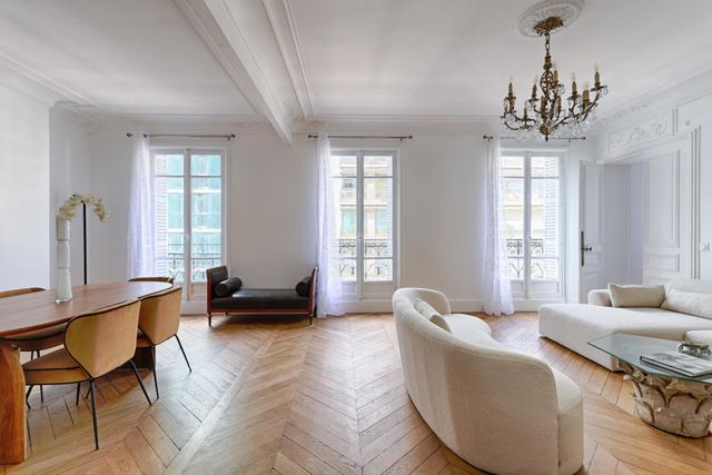 Appartement F5 à louer - 5 pièces - 117.33 m2 - PARIS - 75017 - ILE-DE-FRANCE - Century 21 Victor Hugo - Trocadéro