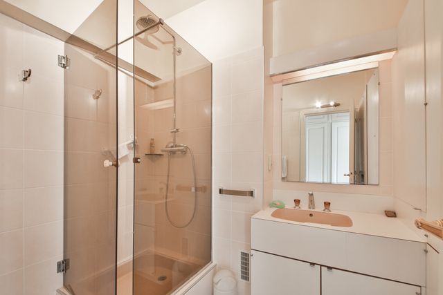 Appartement F4 à vendre - 4 pièces - 135.82 m2 - PARIS - 75016 - ILE-DE-FRANCE - Century 21 Victor Hugo - Trocadéro
