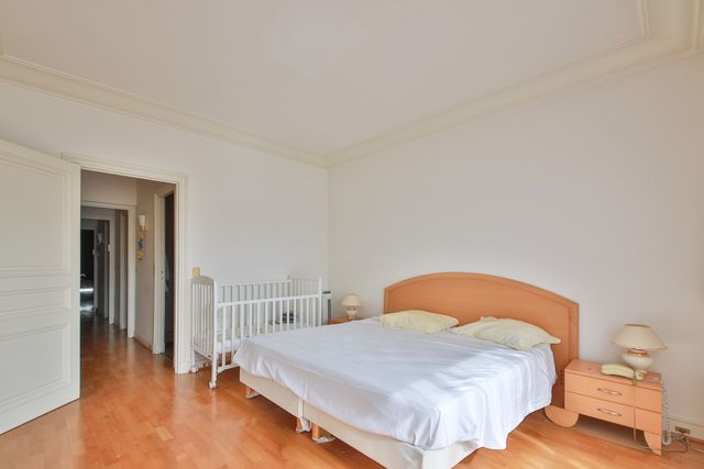 Appartement F4 à vendre - 4 pièces - 135.82 m2 - PARIS - 75016 - ILE-DE-FRANCE - Century 21 Victor Hugo - Trocadéro