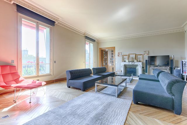 Appartement à vendre - 7 pièces - 296.15 m2 - PARIS - 75116 - ILE-DE-FRANCE - Century 21 Victor Hugo - Trocadéro