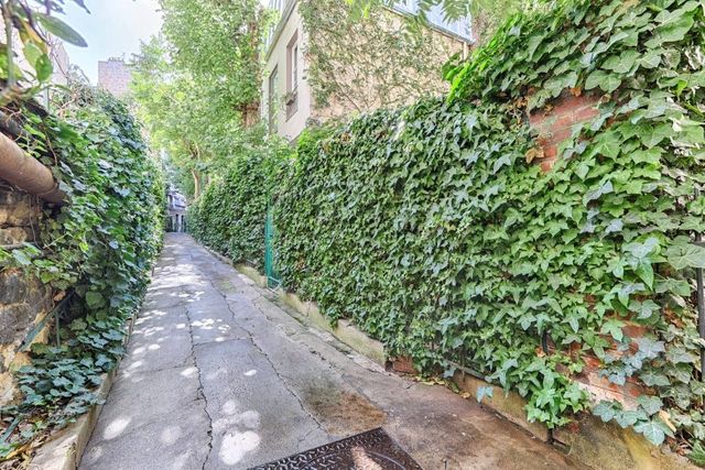 Afficher la photo en grand Appartement F5 à vendre - 5 pièces - 145.47 m2 - PARIS - 75016 - ILE-DE-FRANCE - Century 21 Victor Hugo - Trocadéro