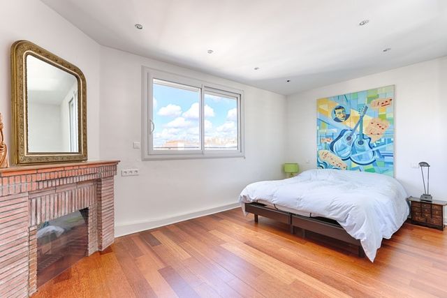 Afficher la photo en grand Appartement F5 à vendre - 5 pièces - 145.47 m2 - PARIS - 75016 - ILE-DE-FRANCE - Century 21 Victor Hugo - Trocadéro