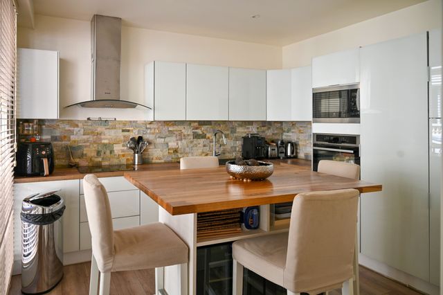 Appartement F5 à vendre - 5 pièces - 121.91 m2 - PARIS - 75016 - ILE-DE-FRANCE - Century 21 Victor Hugo - Trocadéro