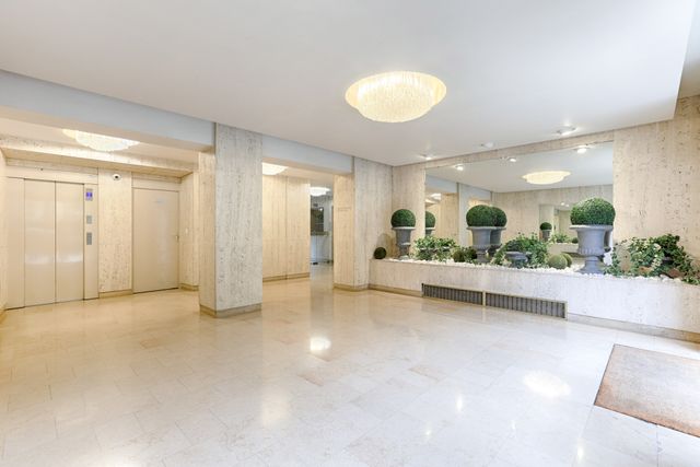 Appartement F3 à louer - 3 pièces - 76.42 m2 - PARIS - 75016 - ILE-DE-FRANCE - Century 21 Victor Hugo - Trocadéro